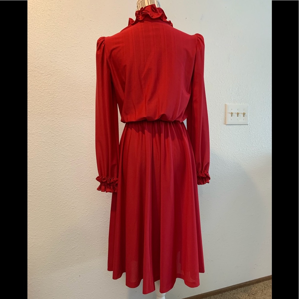 Vintage Ruffled Dress - Picture 4 of 4